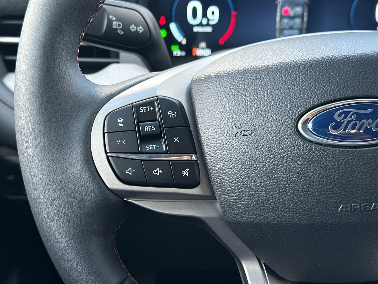 New 2026 Ford Explorer Active w/ Active Comfort Package image 25