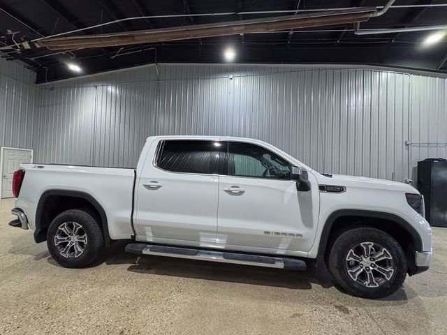 Used 2023 GMC Sierra 1500 SLE AWD/4WD image 7