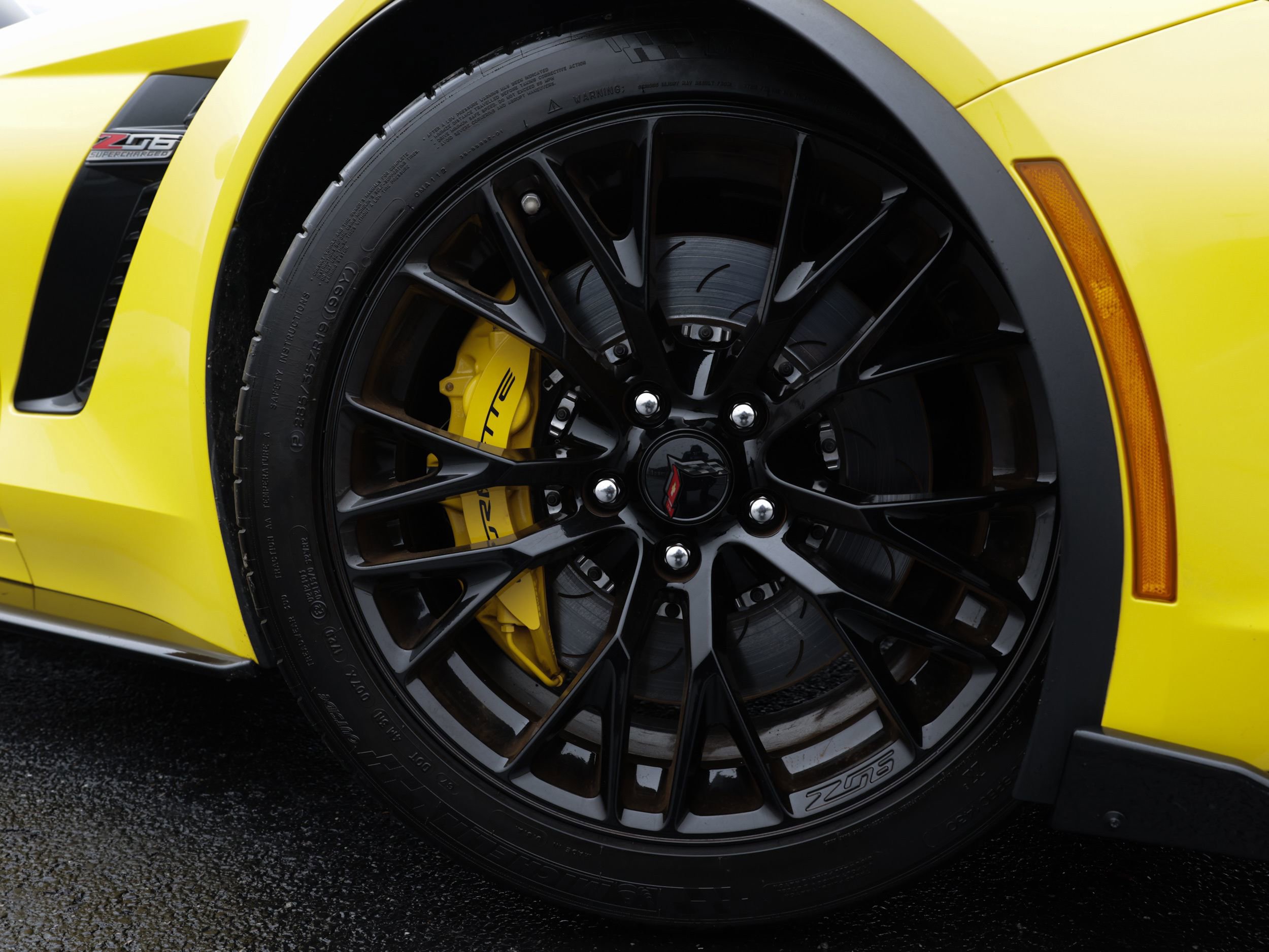 Used 2019 Chevrolet Corvette Z06 image 7