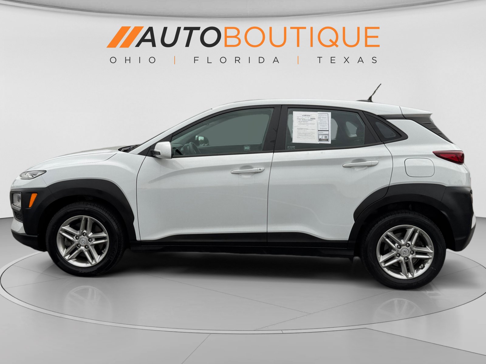 Used 2021 Hyundai Kona SE AWD/4WD image 2