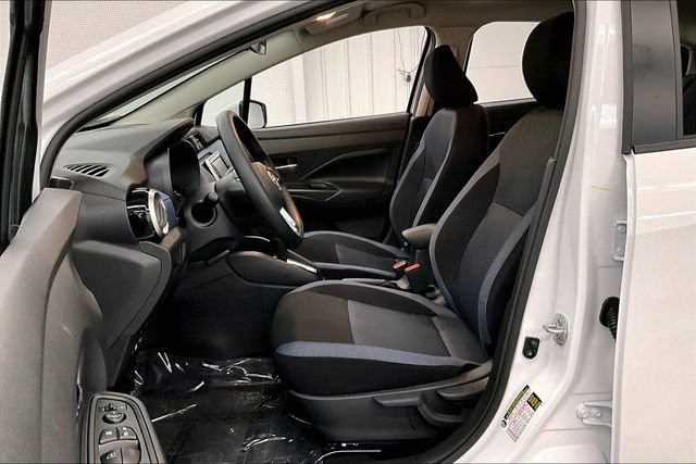 New 2025 Nissan Versa SV w/ Trunk Package image 10