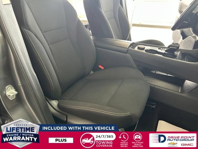 Used 2024 Nissan Rogue S AWD/4WD image 25