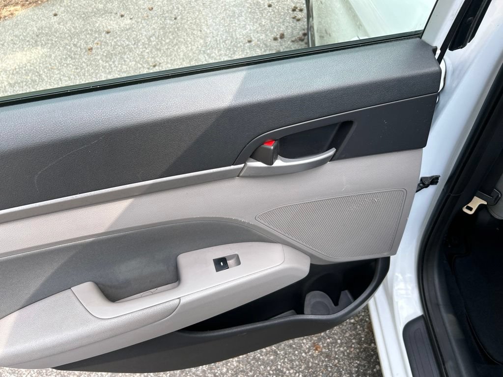 Used 2017 Hyundai Elantra ECO FWD image 27