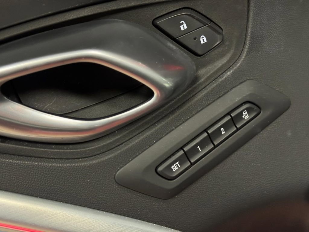 Used 2022 Chevrolet Camaro SS RWD image 18