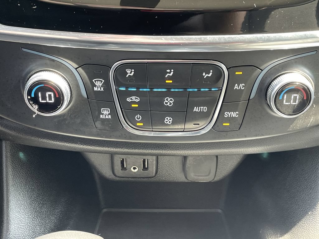 Used 2021 Chevrolet Traverse LS AWD/4WD image 33
