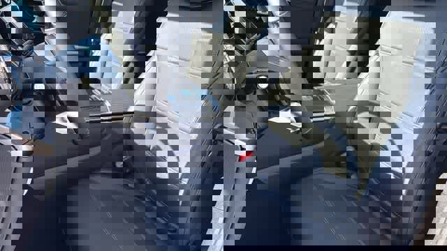 Certified 2025 Mercedes-Benz GLC 300 4MATIC image 26