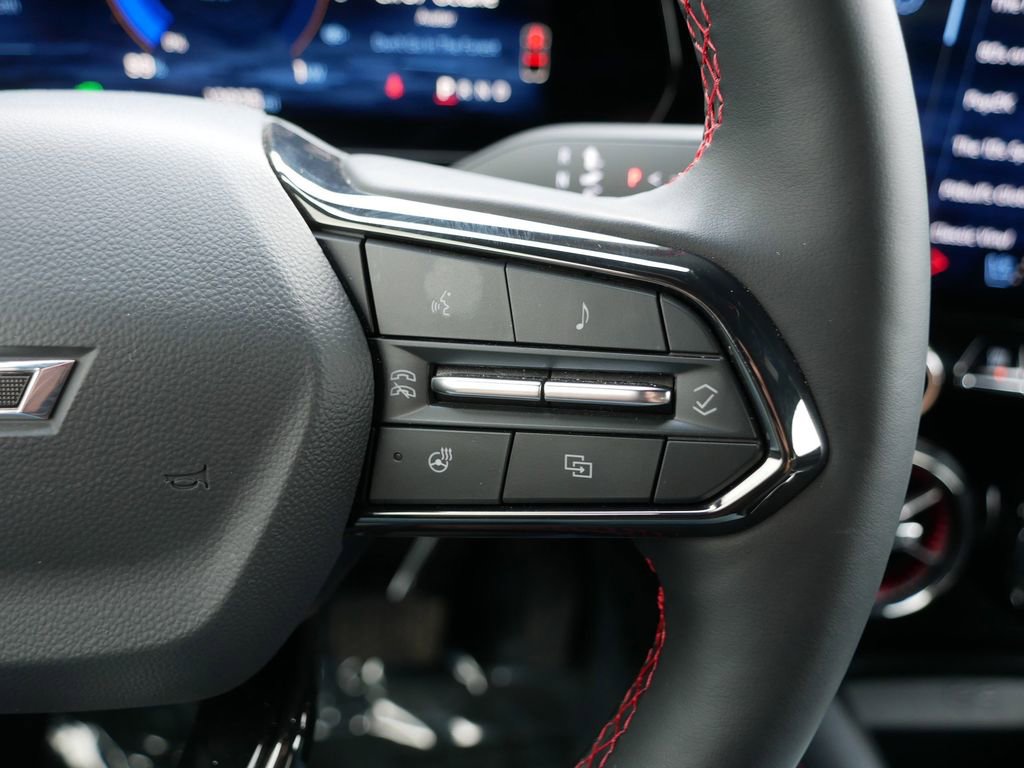 Used 2024 Chevrolet Blazer EV RS image 23