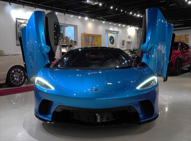 Used 2022 McLaren GT RWD image 12