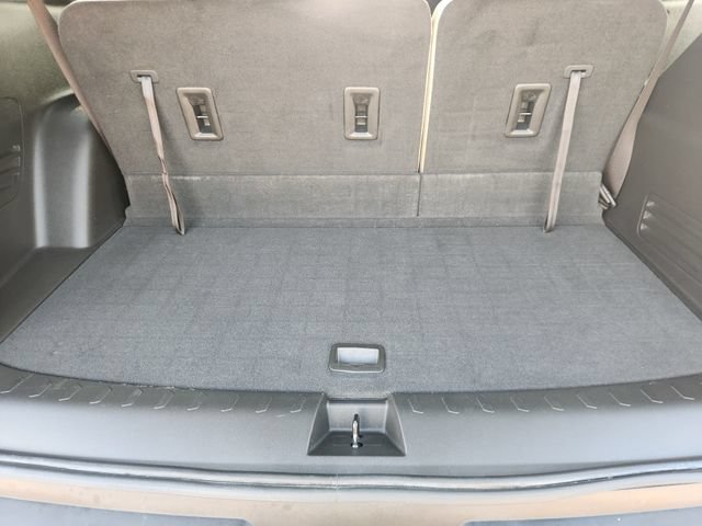 Used 2023 Chevrolet Traverse LS w/ Safety Package FWD image 33