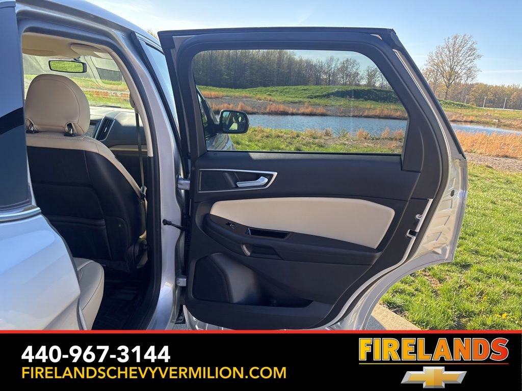 Used 2018 Ford Edge SEL w/ Equipment Group 201A image 29