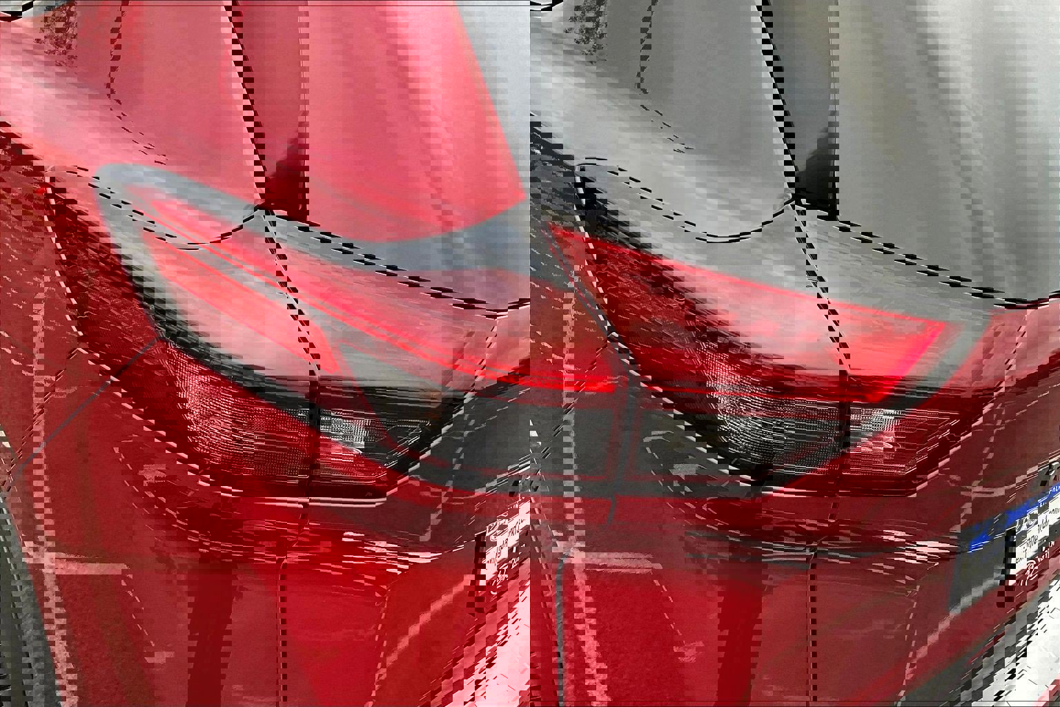 Used 2024 Nissan Rogue S image 25