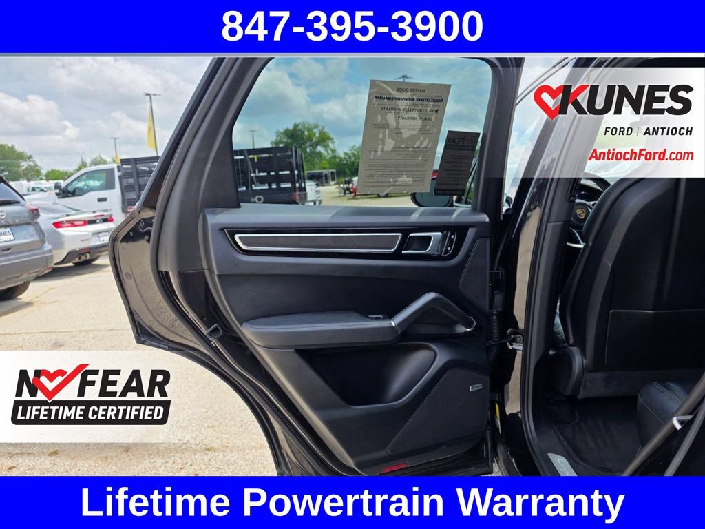 Used 2019 Porsche Cayenne S AWD/4WD image 25