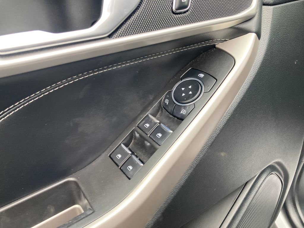 Used 2023 Ford Explorer XLT w/ Equipment Group 202A image 14