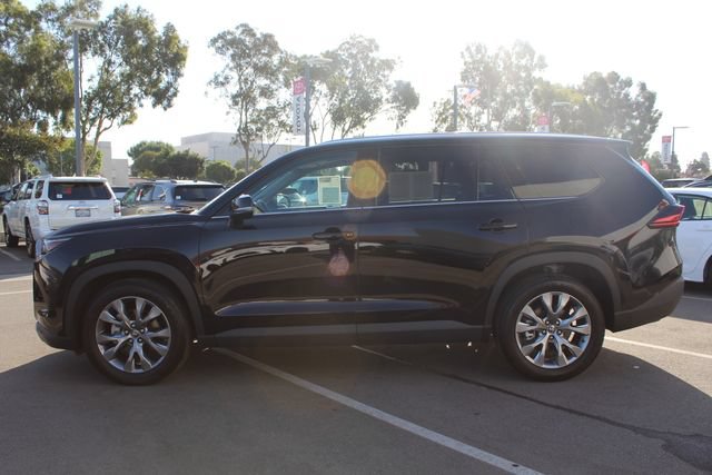 Certified 2025 Toyota Grand Highlander AWD image 9