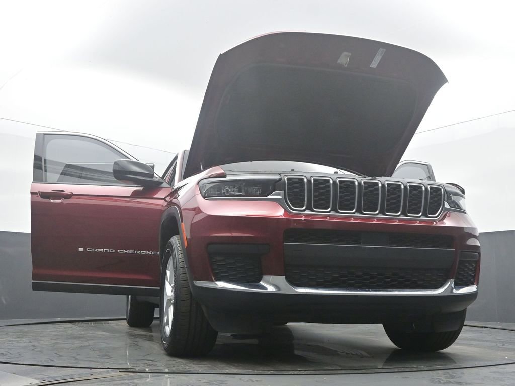 Used 2023 Jeep Grand Cherokee L Laredo image 60
