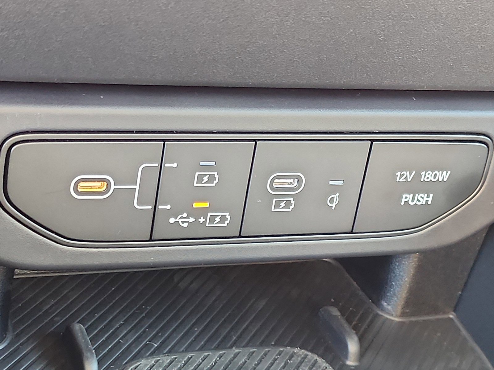 New 2025 Kia K4 EX image 12