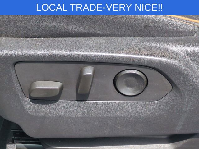 Used 2023 GMC Yukon AT4 w/ AT4 Premium Package image 23