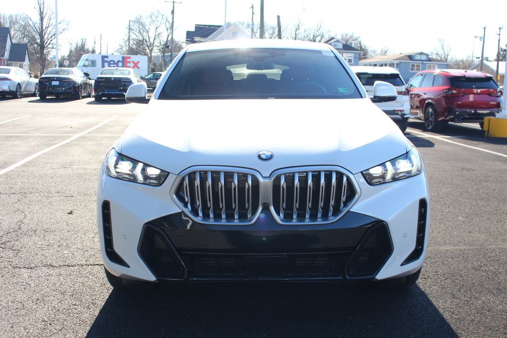 Used 2026 BMW X6 xDrive40i AWD/4WD image 2