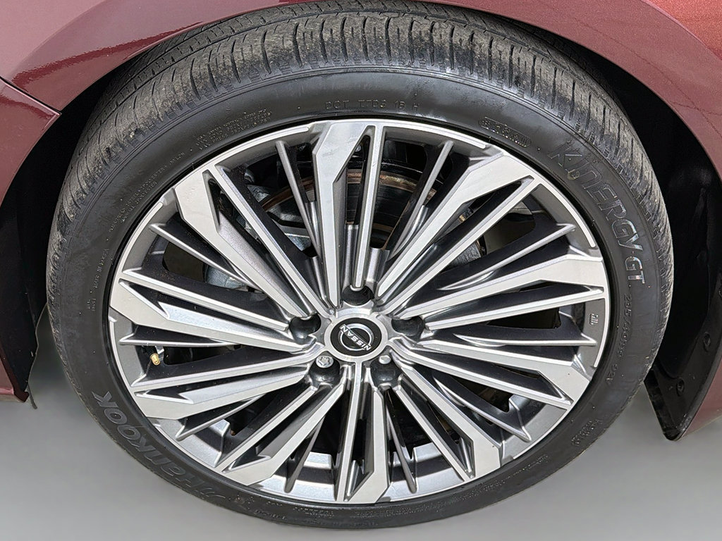 Used 2024 Nissan Altima 2.5 SL FWD image 21