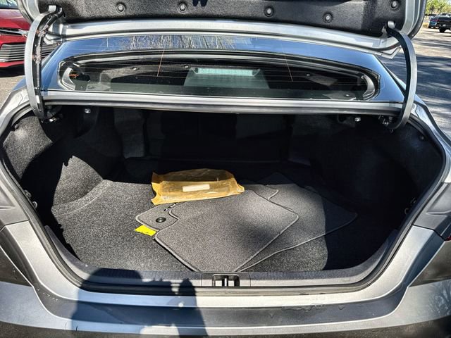 Used 2025 Toyota Camry SE image 31