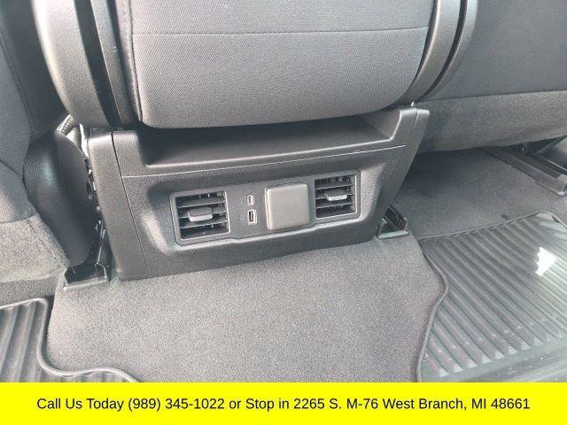 Used 2023 Chevrolet Silverado 1500 LT AWD/4WD image 36