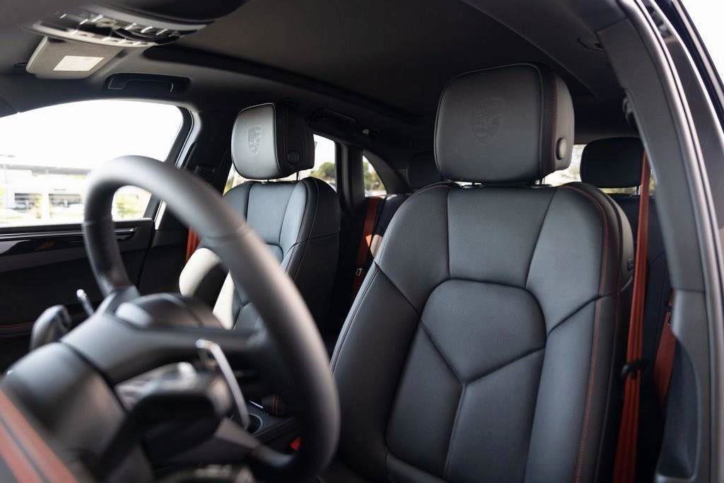 New 2026 Porsche Macan image 84