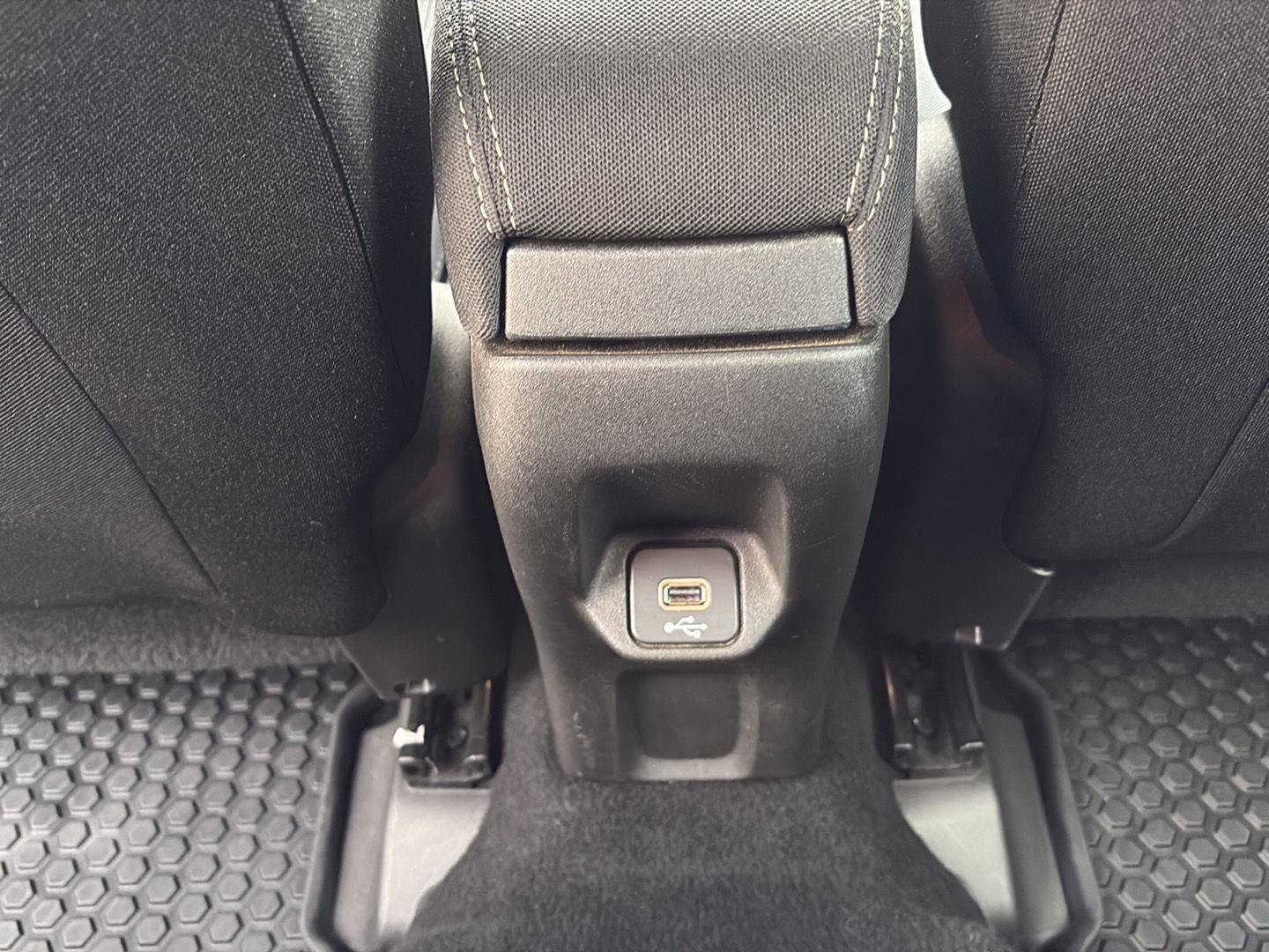 Used 2021 Jeep Renegade Latitude image 30