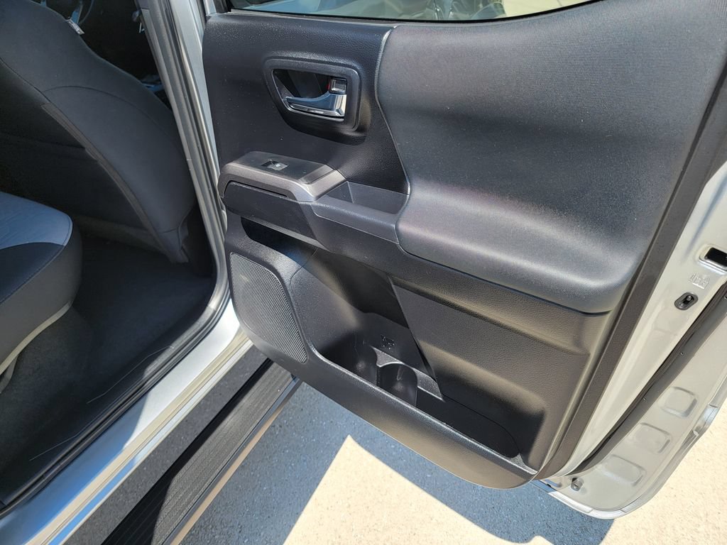 Used 2023 Toyota Tacoma TRD Sport RWD image 18