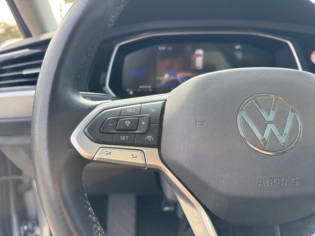 Used 2024 Volkswagen Jetta SE image 22