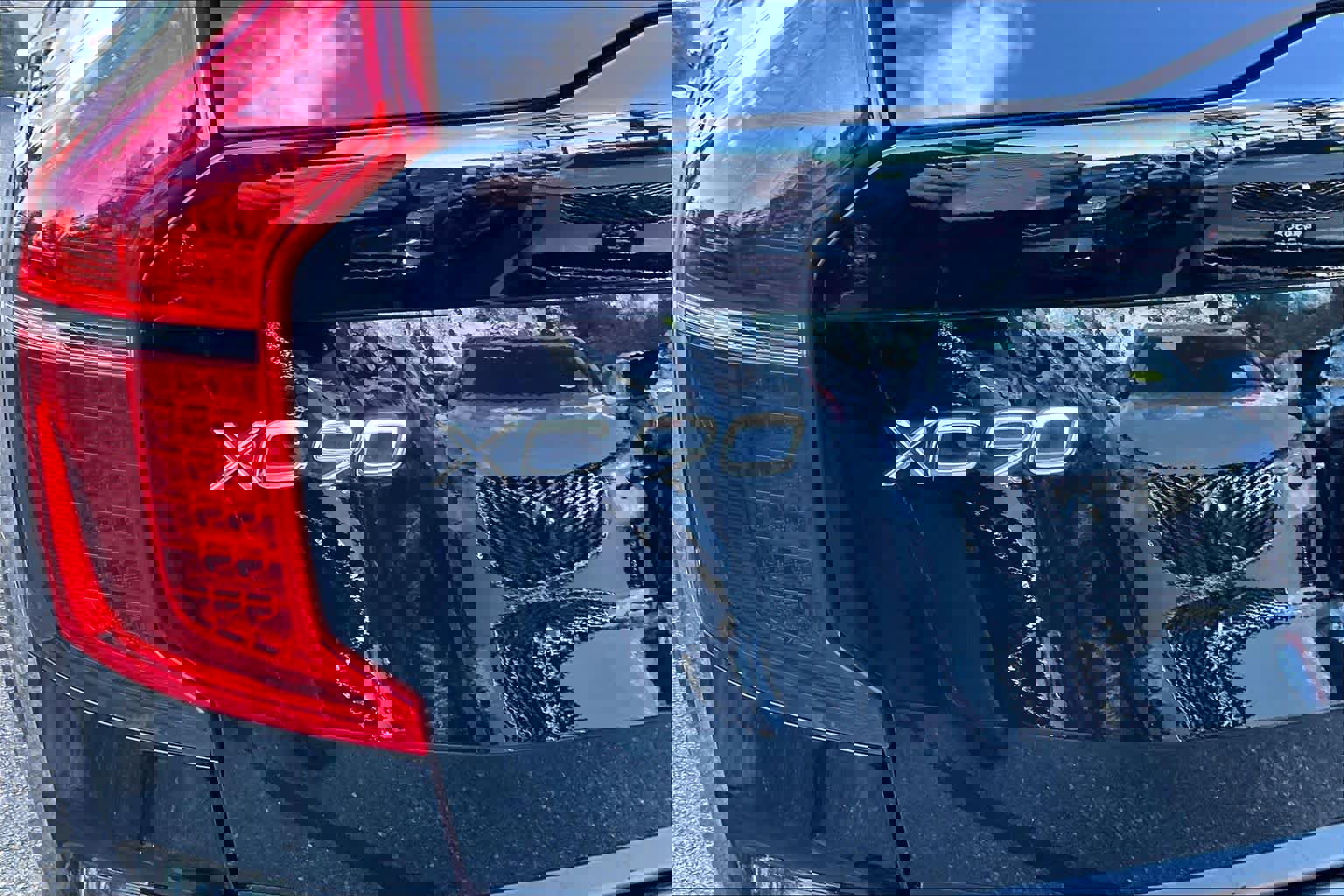 Certified 2024 Volvo XC90 B6 Plus image 30