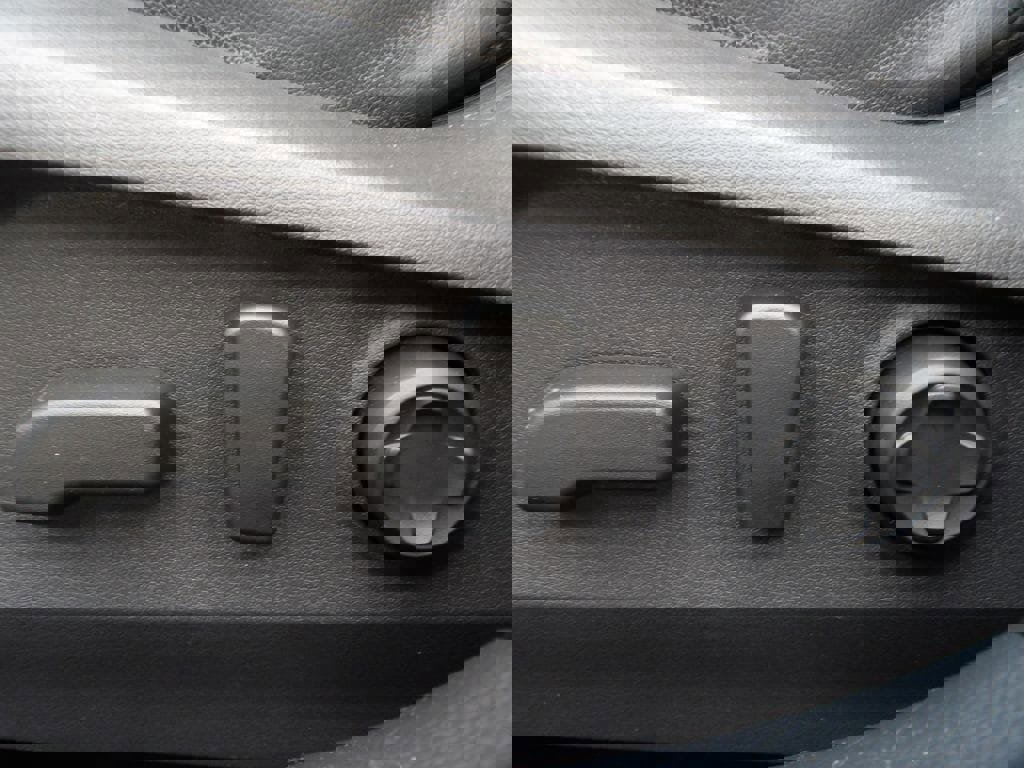 Used 2023 Subaru Outback Touring XT image 16