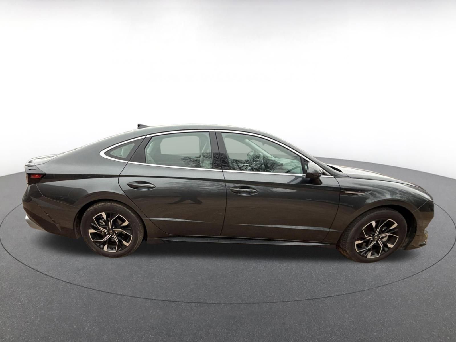 Used 2025 Hyundai Sonata SEL image 18