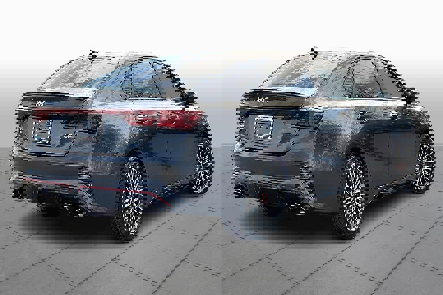 Used 2023 Kia Forte GT image 13