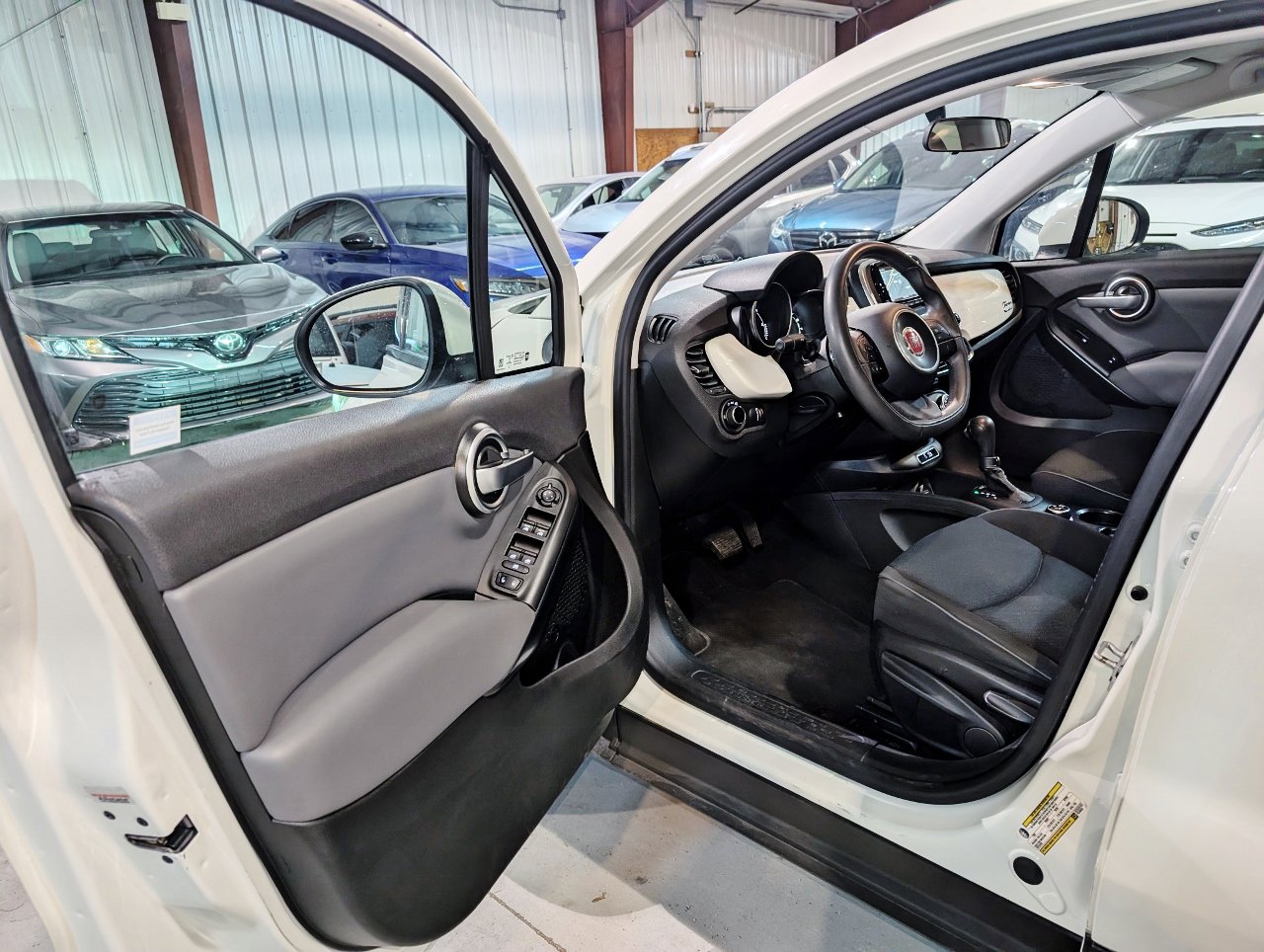 Used 2016 FIAT 500X Easy image 16