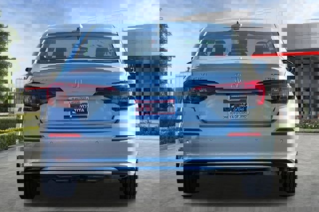 Used 2023 Honda Civic Touring image 5