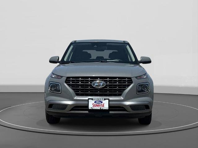 Used 2021 Hyundai Venue SE FWD image 3