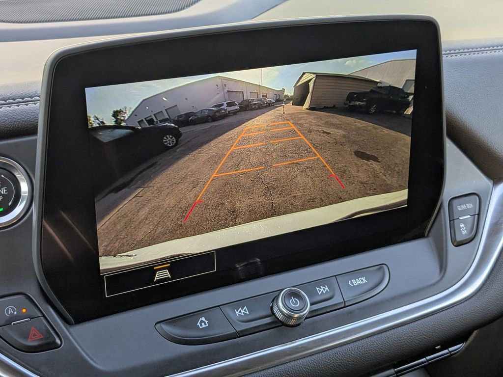 Used 2025 Chevrolet Blazer LT image 19