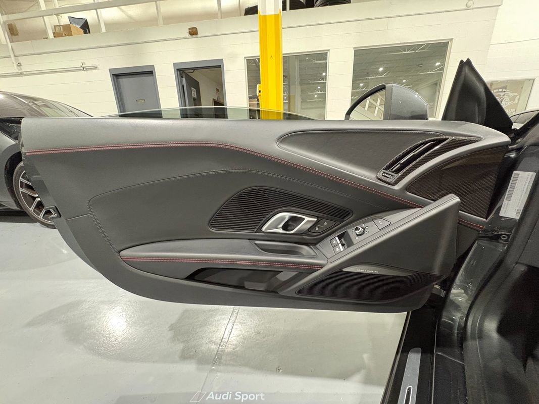 Used 2021 Audi R8 V10 w/ Premium Package image 38