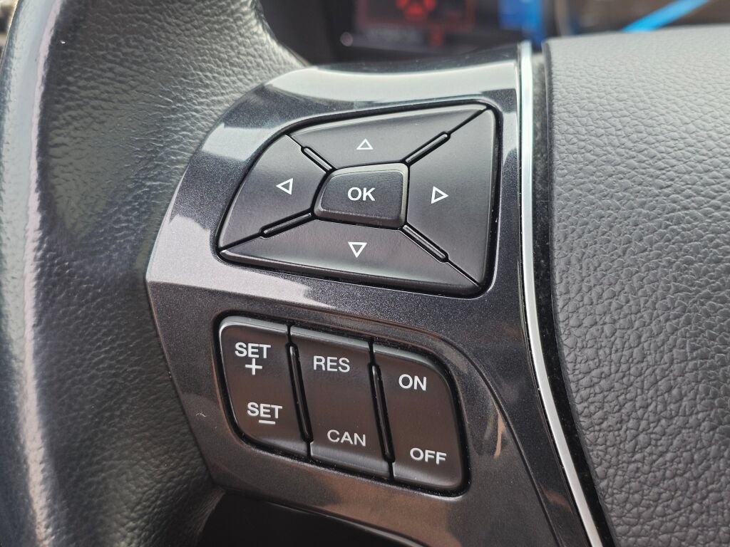 Used 2019 Ford Explorer Limited w/ Class III Trailer Tow Package AWD/4WD image 32