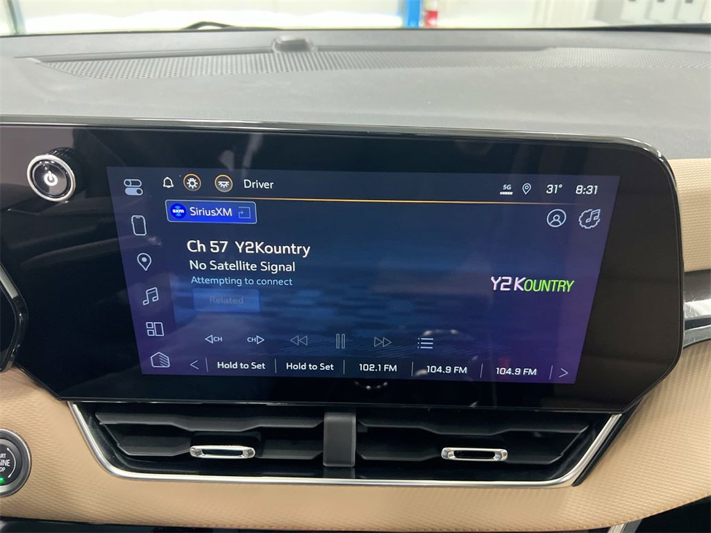 Used 2025 Chevrolet Equinox ACTIV w/ Safety and Technology Package image 13