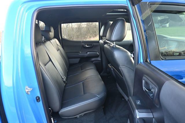 Used 2020 Toyota Tacoma TRD Sport w/ TRD Premium Sport Package image 21