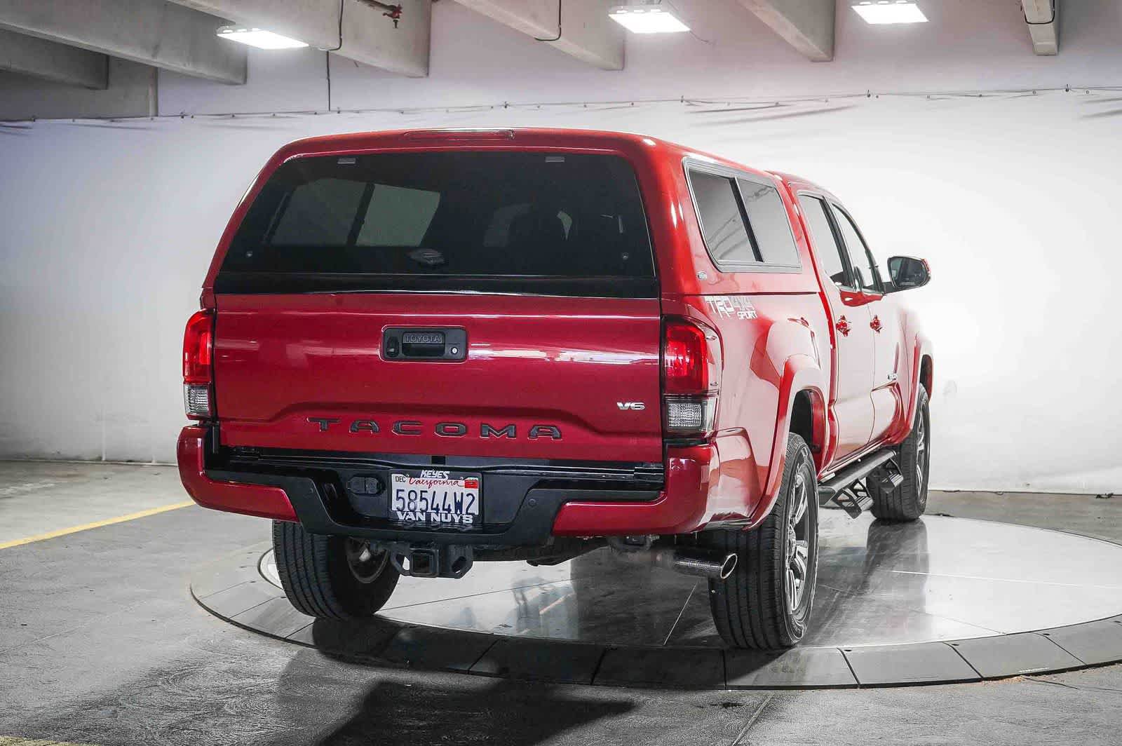 Certified 2019 Toyota Tacoma TRD Sport w/ Technology Package image 12