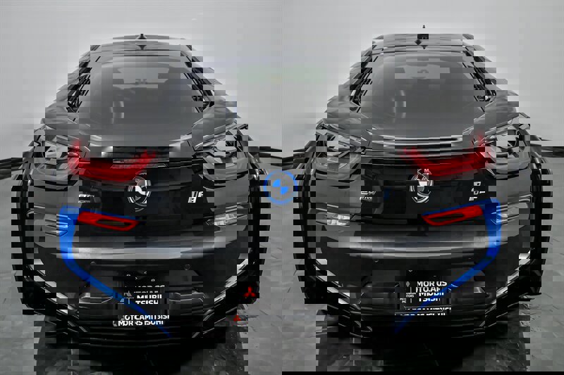 Used 2015 BMW i8 image 9