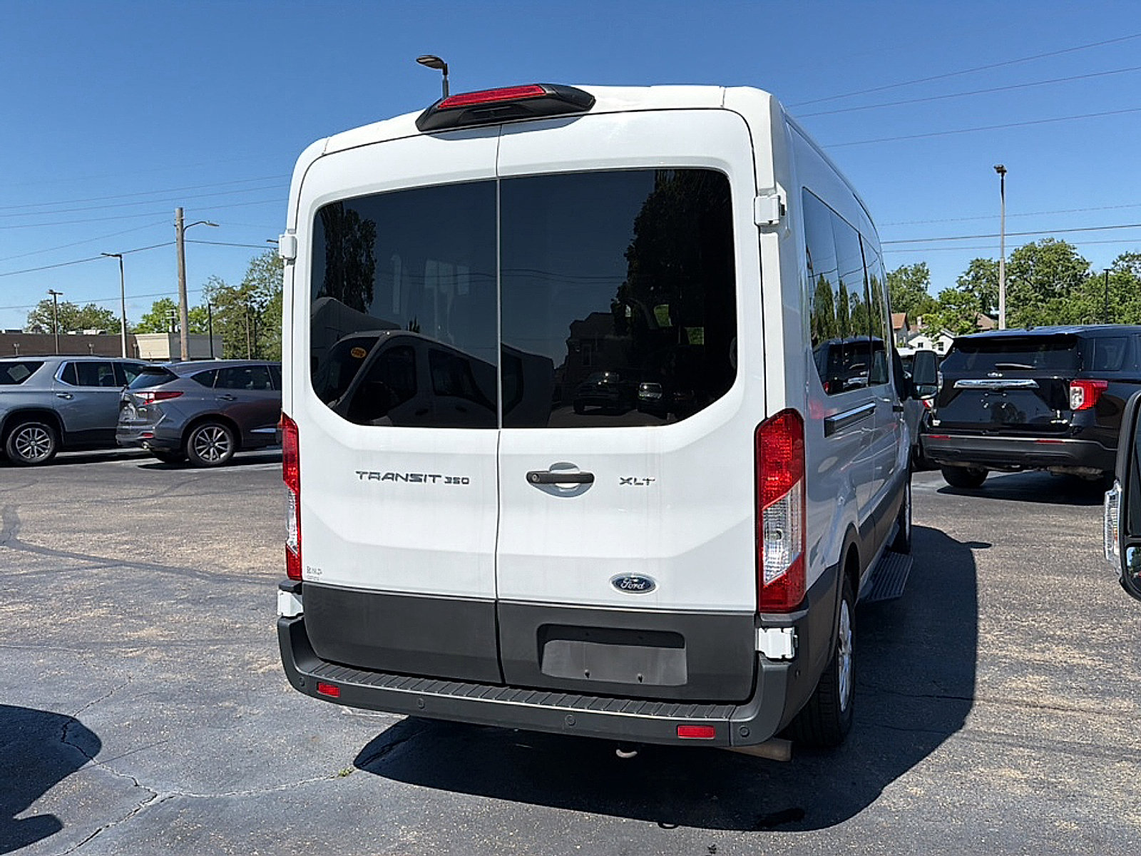 Used 2023 Ford Transit 350 XLT RWD image 5