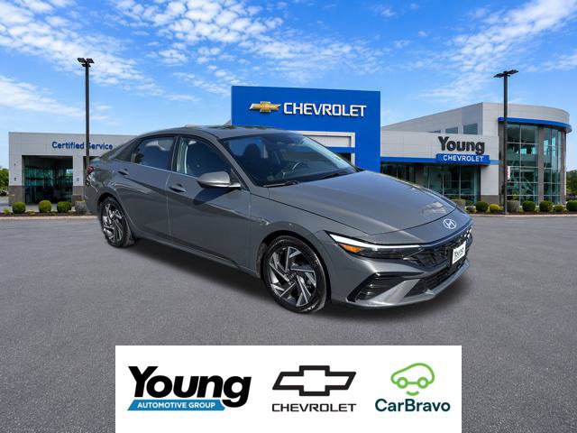 Used 2025 Hyundai Elantra SEL