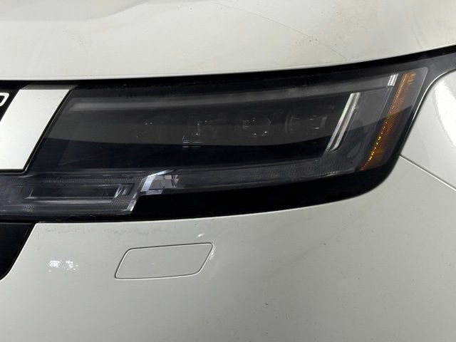 Certified 2025 Land Rover Range Rover Autobiography AWD/4WD image 12