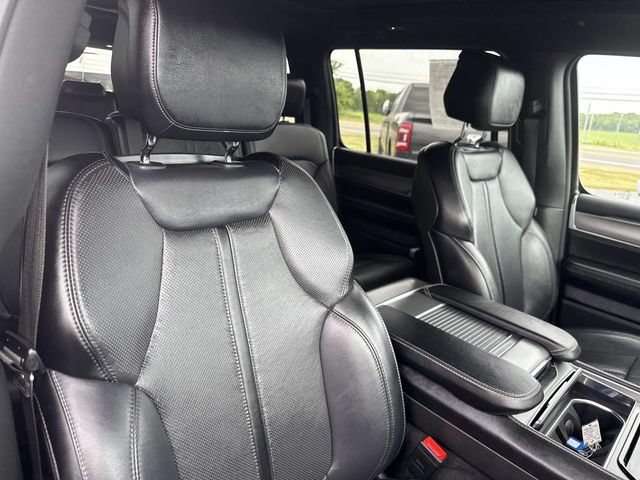 Used 2024 Jeep Wagoneer Series II AWD/4WD image 37