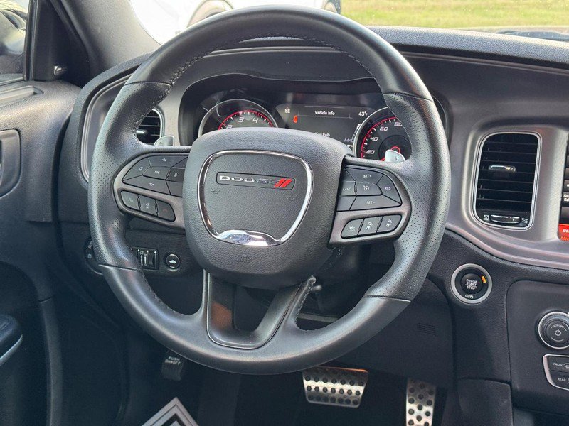 Used 2023 Dodge Charger R/T w/ Technology Group image 12