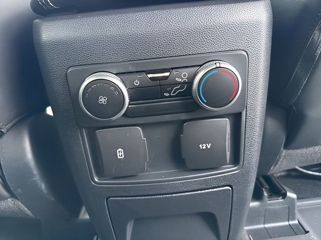 Used 2023 Ford Explorer XLT w/ Equipment Group 202A image 34
