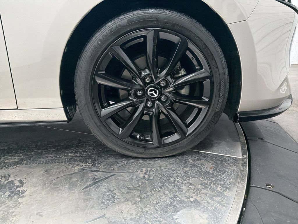 Used 2024 MAZDA MAZDA3 Hatchback w/Premium Plus Pkg image 10